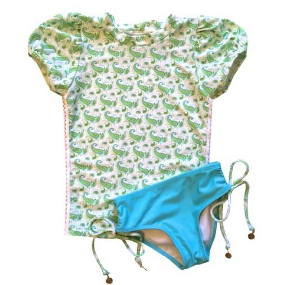 Kimi & Li Other - Kimi & Li Puff Sleeve Rash Guard Paisley